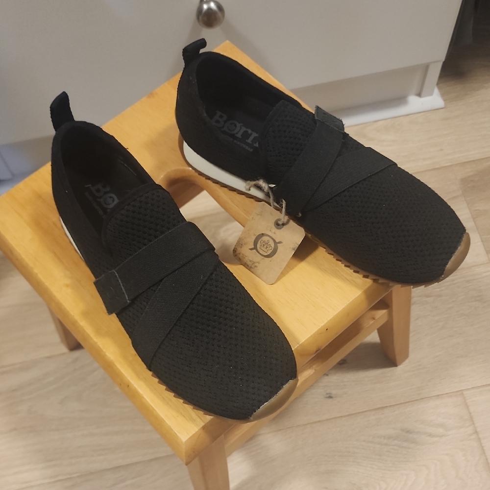 Black Athletic Slip-On Shoes with Knit Upper